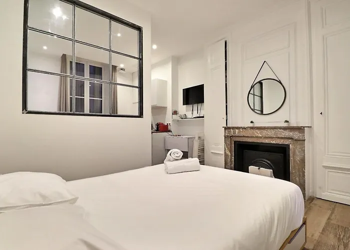 Le Petit Conde - Fully Equipped Studio - Lyon 2Nd